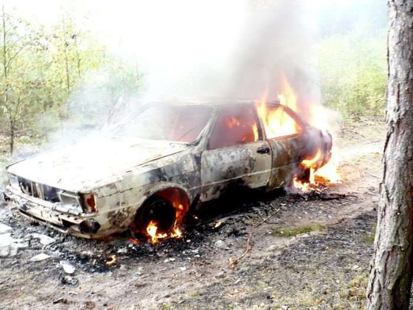 Auto spłonęło na grzybobraniu! FOTO