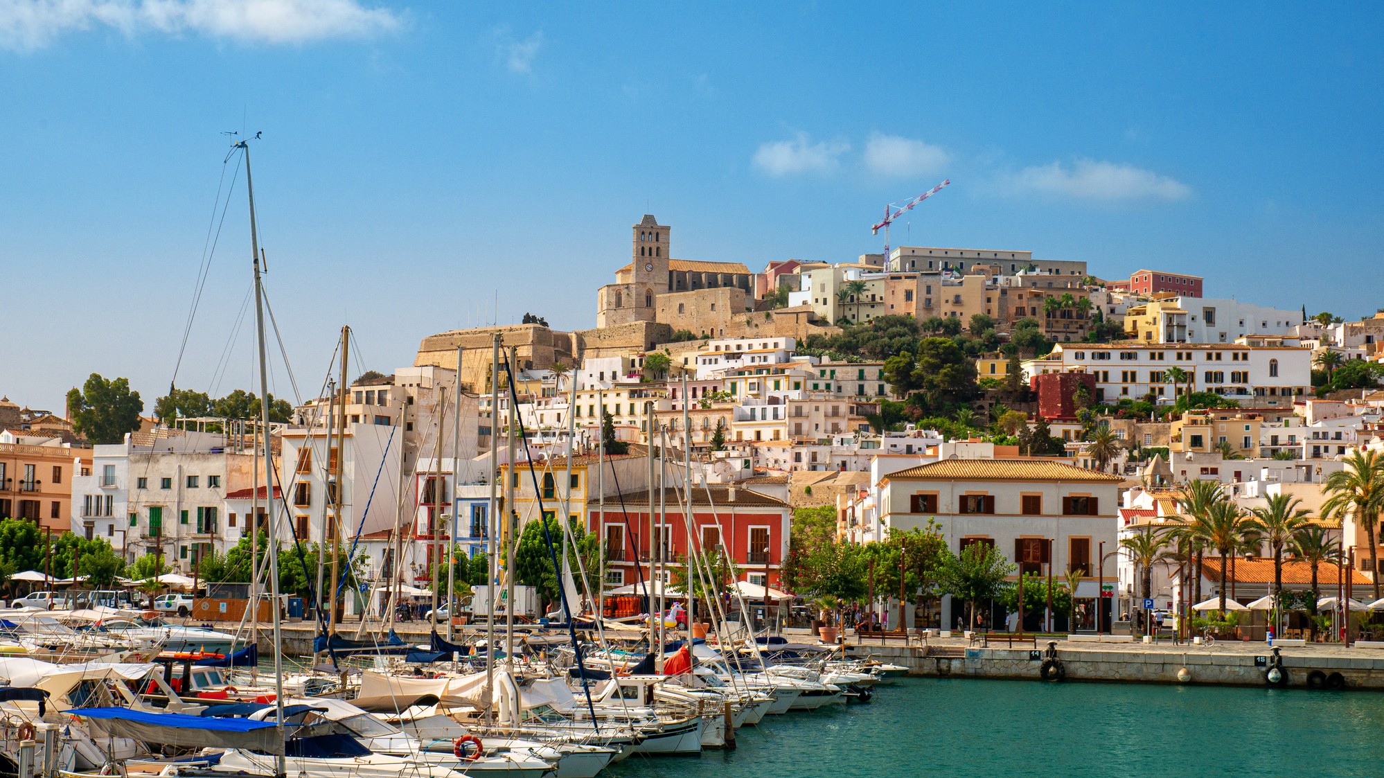 Ibiza patrí medzi vyhľadávané dovolenkové destinácie. (ilustračné foto)