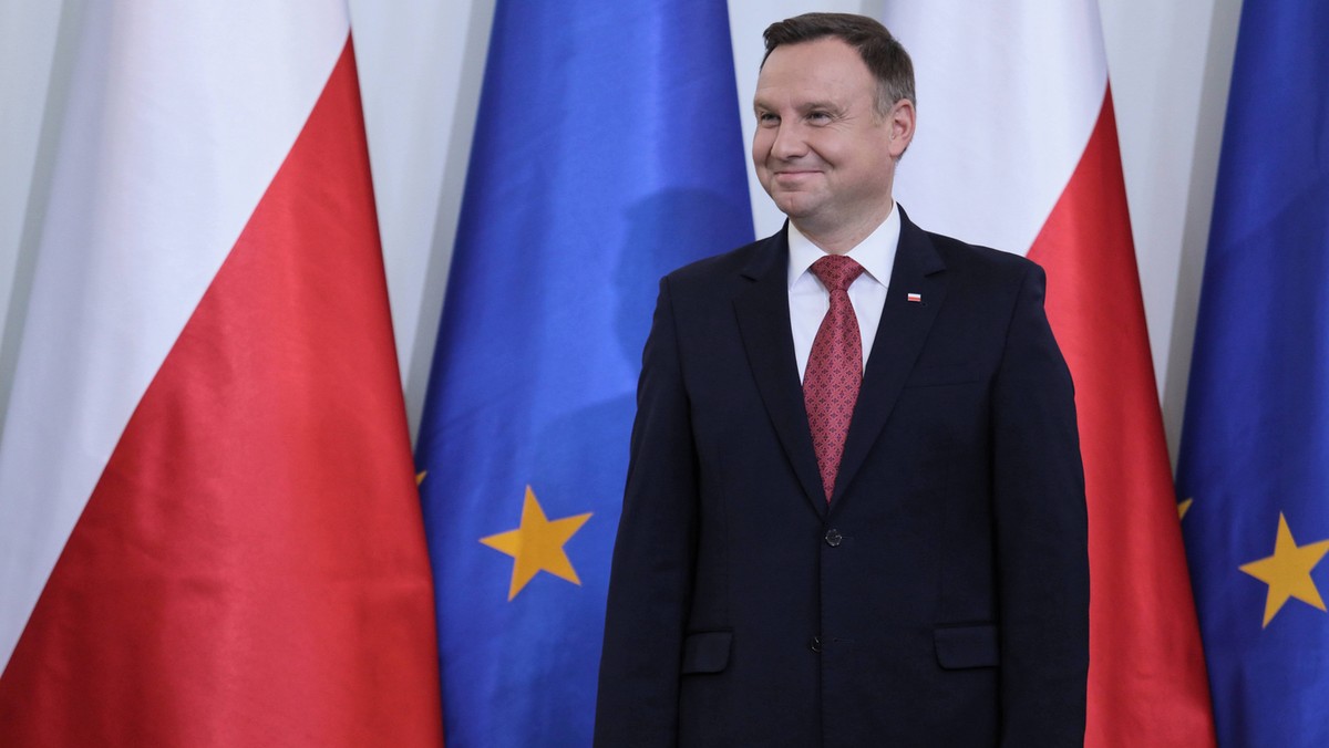 Andrzej Duda podpisał nowelizację ustawy o wynagrodzeniach pracowników medycznych