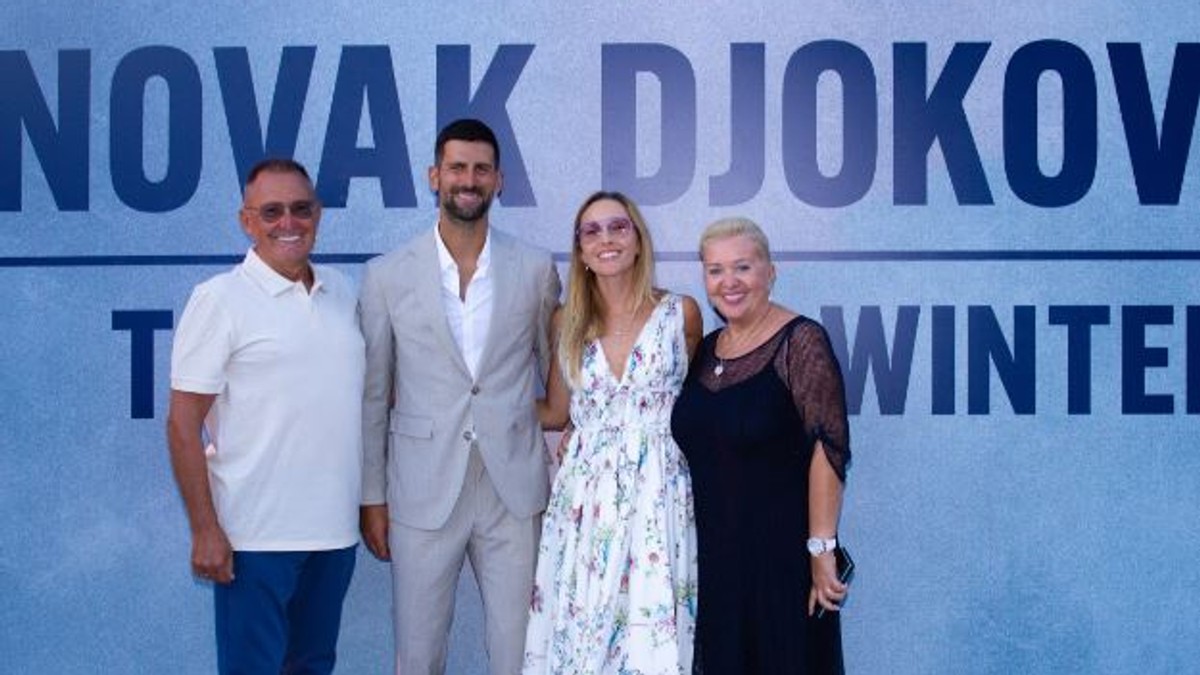 Vera Ristić u elegantnom crnom izdanju u Kotoru: Haljina je čista desetka, ali su svi gledali u obuću