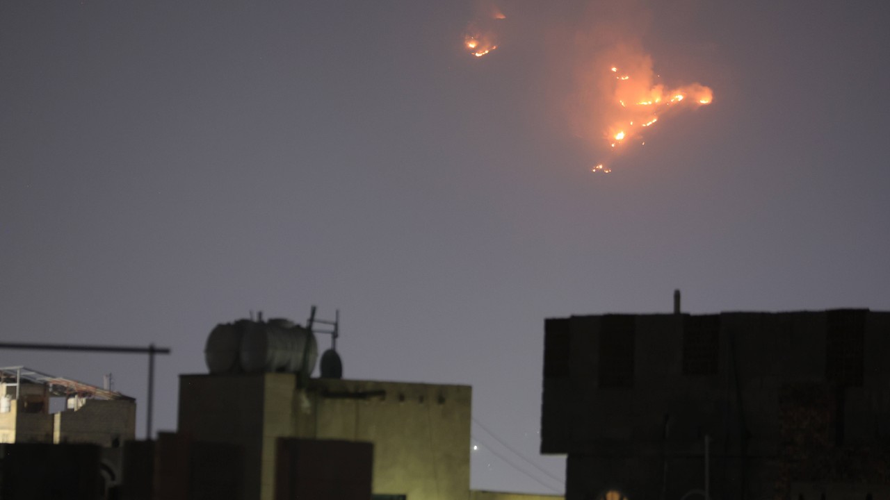 Amerykański myśliwiec spadł do morza. Pilot chciał uniknąć ataku Hutich