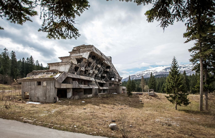 Opuszczony hotel, Bośnia