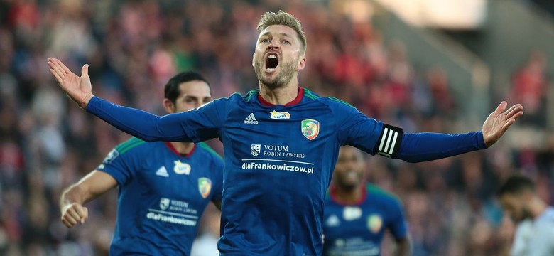 Ekstraklasa piłkarska. Miedź strzeliła "gola kontaktowego"