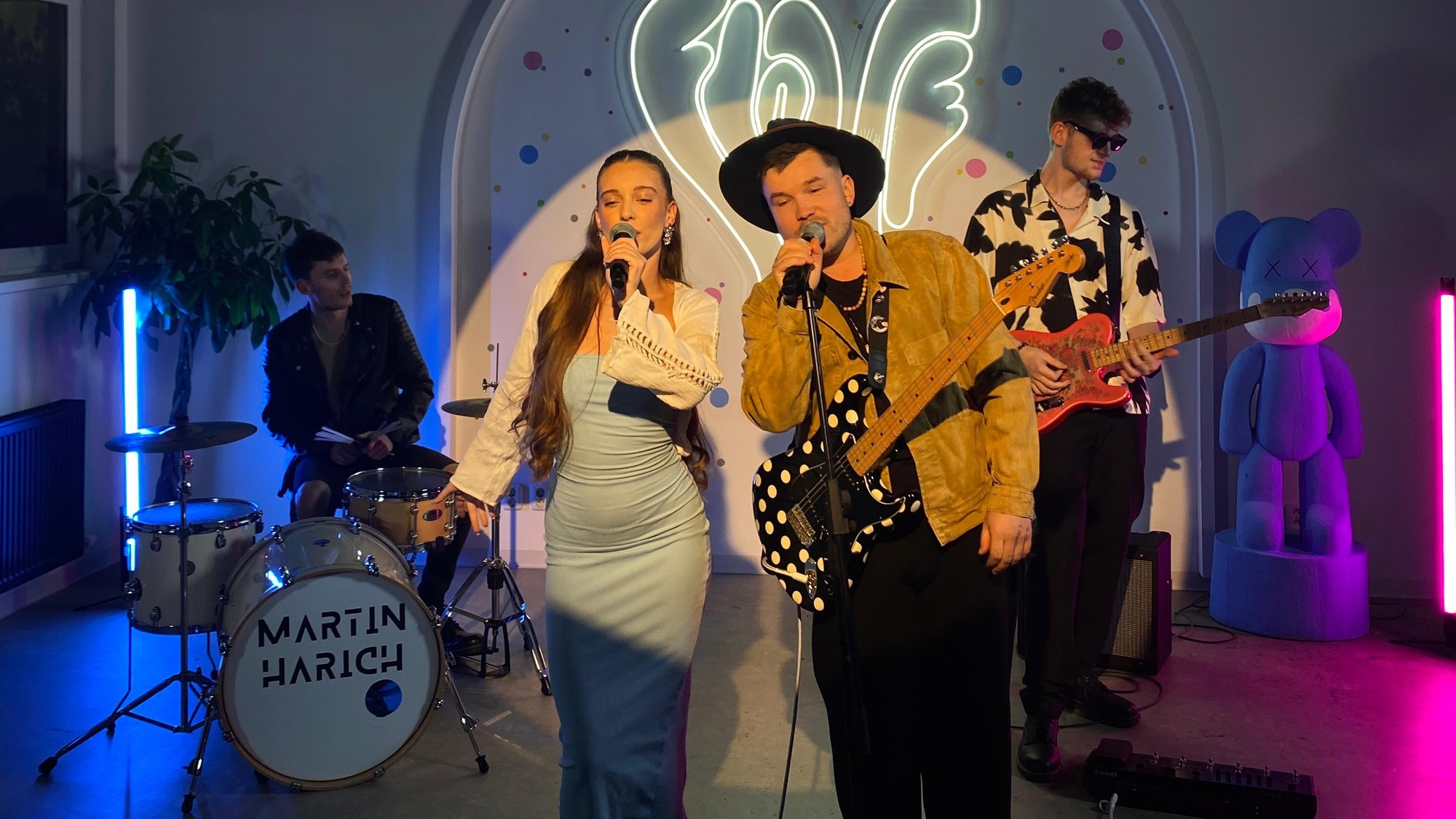 speváčka Sarah C s hudobníkom Martinom Harichom