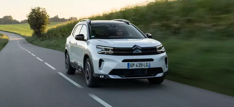 Citroen odświeża gamę silników. Więcej prądu, mniej benzyny