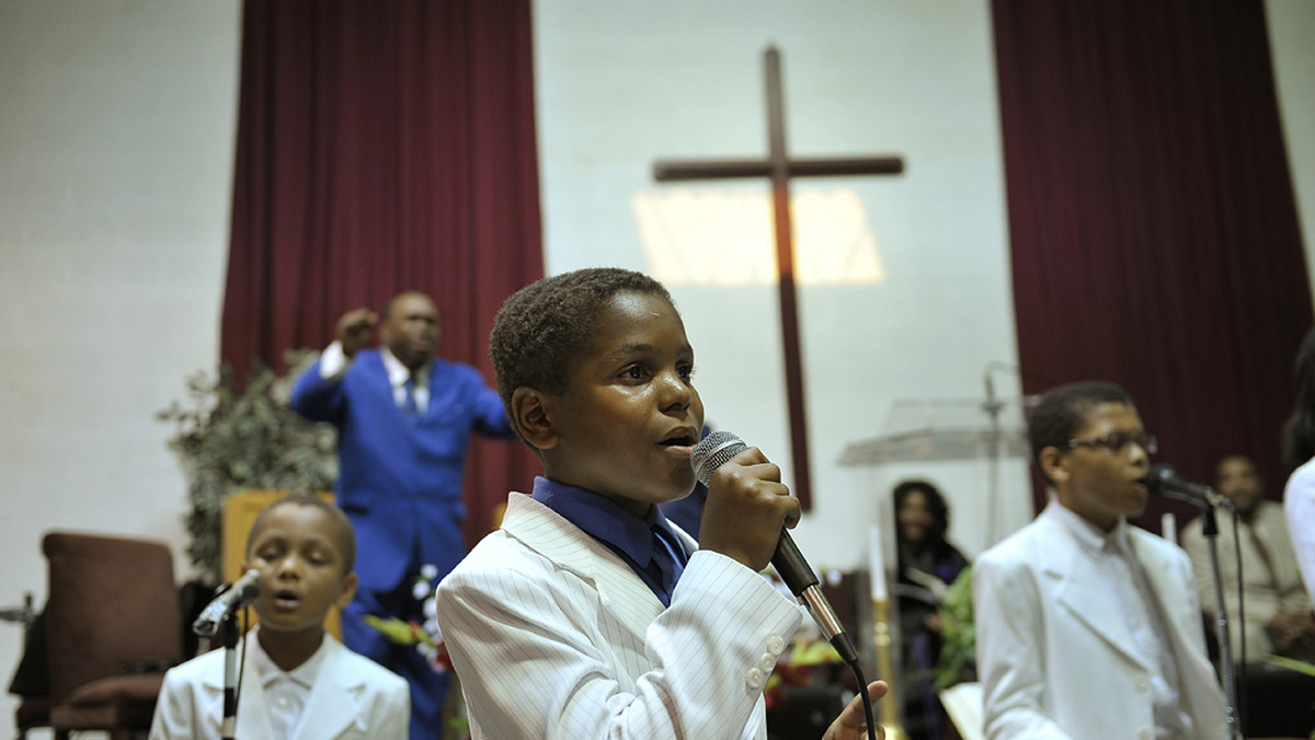 W czasie, kiedy większość dzieci zajęta jest oglądaniem bajek, 11-letni Ezechiel Stoddard głosi Słowo Boże.
