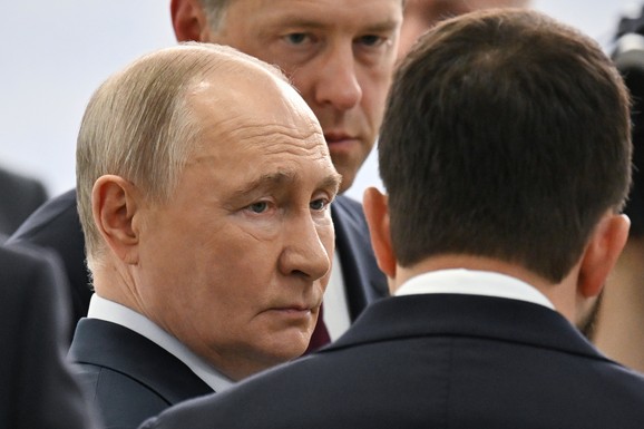 Zašto Putin ćuti dok Rusija gori?