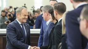 Najnowszy sondaż wyborczy. KO rośnie, PiS spada