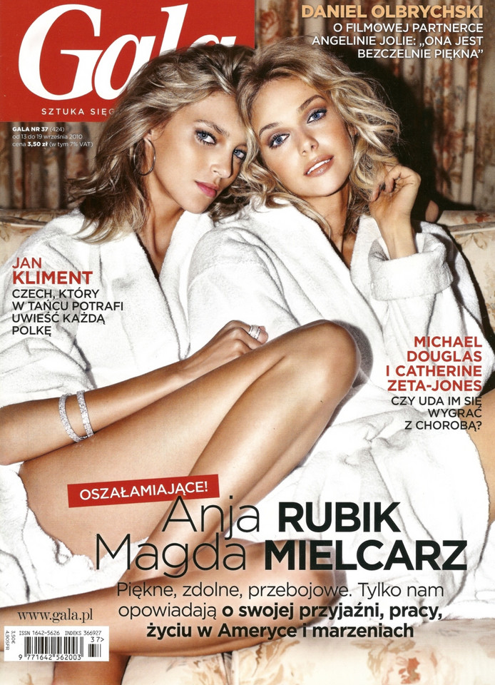 Anja Rubik na okładkach