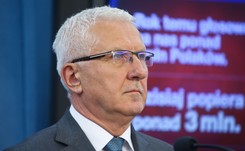 Tyszkiewicz: Zawód samorządowca to zawód podwyższonego ryzyka. Prezydent Nowej Soli pokazuje napis,w którym grożą mu śmiercią