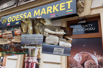 Słonina, pielmieni i słodycze. Tak Polacy kupują w sklepach dla Ukraińców