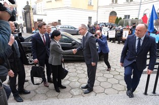 Jourova: Jestem zaniepokojona kampanią oszczerstw przeciwko sędziom w Polsce