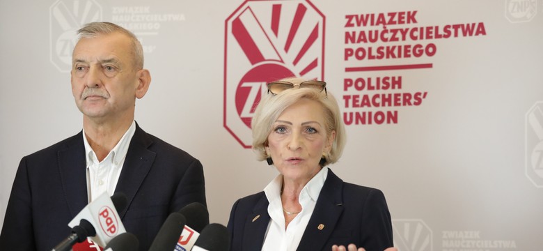 ZNP: Nauczyciele, wyobraźcie sobie państwo, nie wierzą w 30-procentowe podwyżki