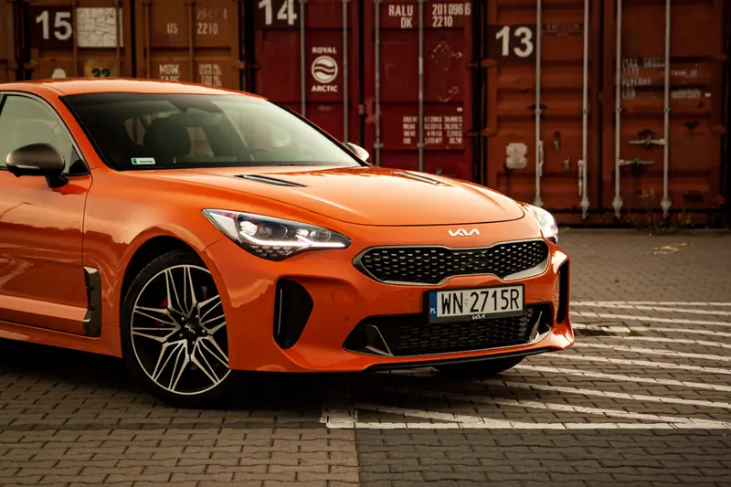 Testujemy samochody KIA Stinger i KIA EV6