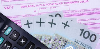 Umowne potrącenie z odliczeniem VAT