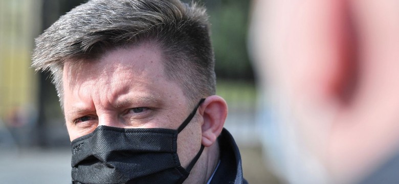 Największy primaprilisowy żart rządu. Szczepionkowy