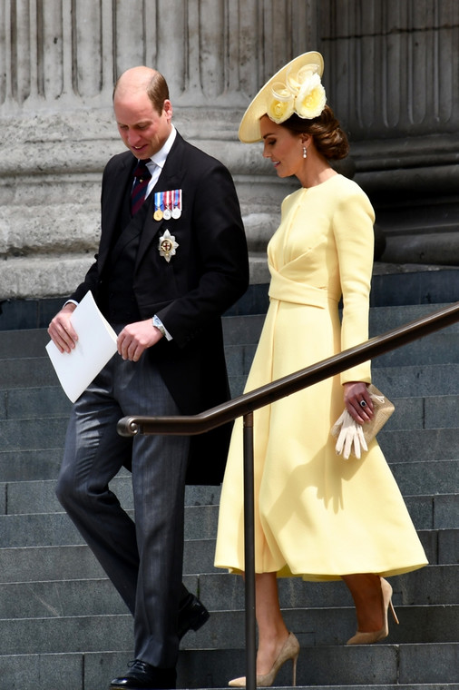 Księżna Kate w żółtej sukience