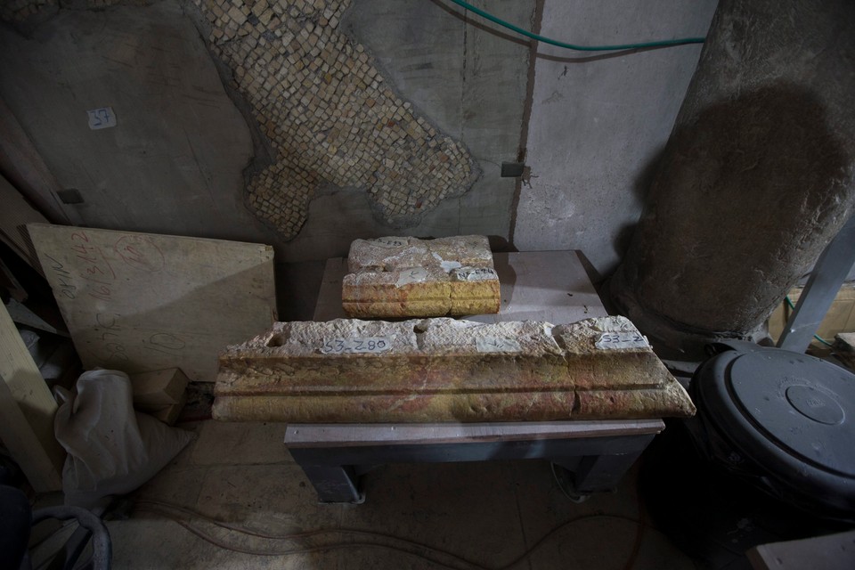 ISRAEL JESUS CHRIST TOMB (Archaeology work at the tomb of Jesus Christ in the Church of the Holy Sepulchre )