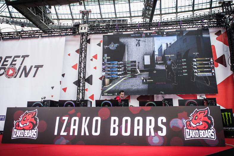 Izako Boars