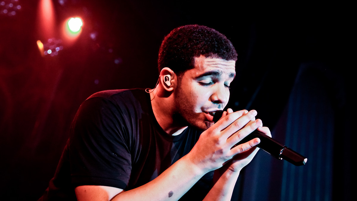 Drake zdradził szczegóły drugiego albumu. Zestaw "Take Care" wypełni 19 utworów.