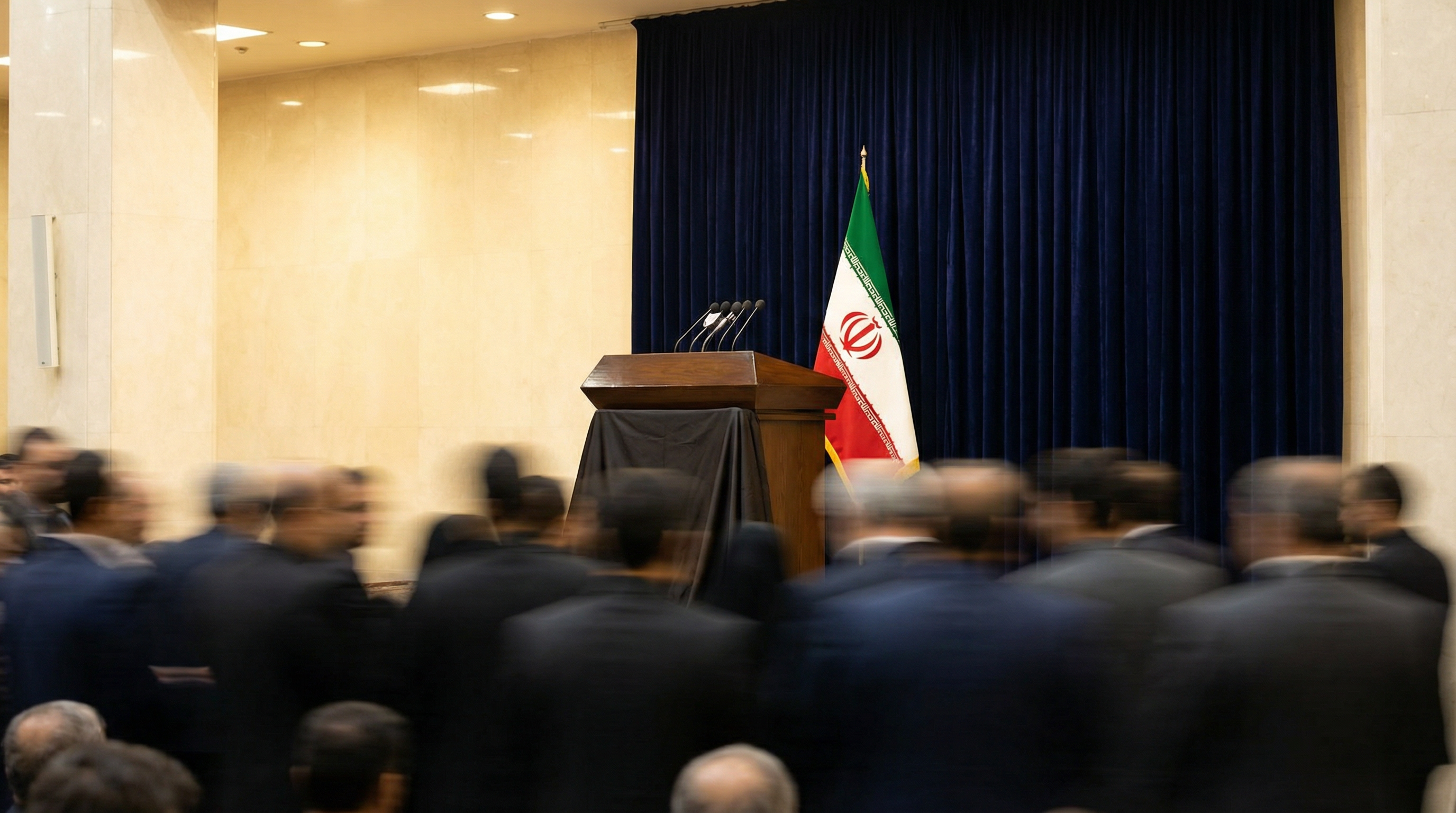 Khamenei défie Trump : "Vous n'arriverez pas à détruire l'Iran"