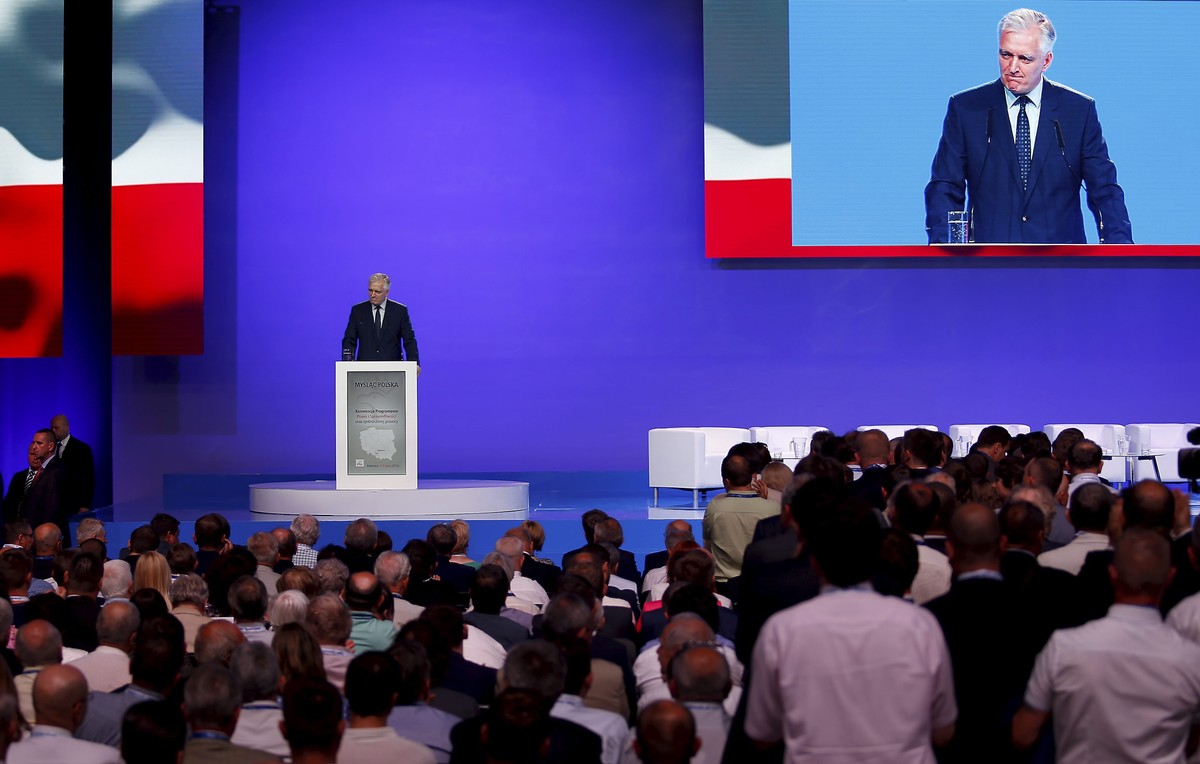 Jarosław Gowin na konwencji programowej PiS