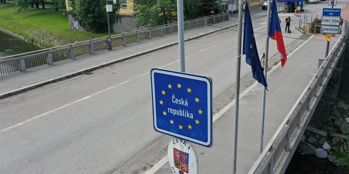 Czesi przyjeżdżają robić zakupy do Polski.