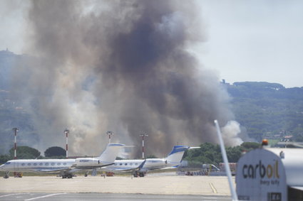 Pożar w pobliżu rzymskiego lotniska Ciampino. Zamknięty jeden pas startowy