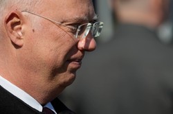 Tajemnicza wizyta Dmitrijewa w Paryżu. Został zauważony nieopodal Pałacu Elizejskiego