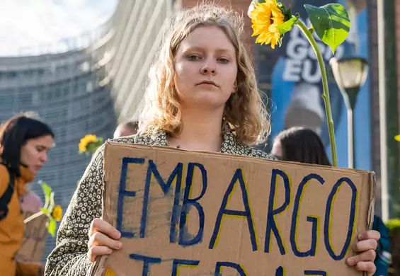 Polska aktywistka zadała pytanie Timmermansowi. Została wyrzucona przez ochroniarzy