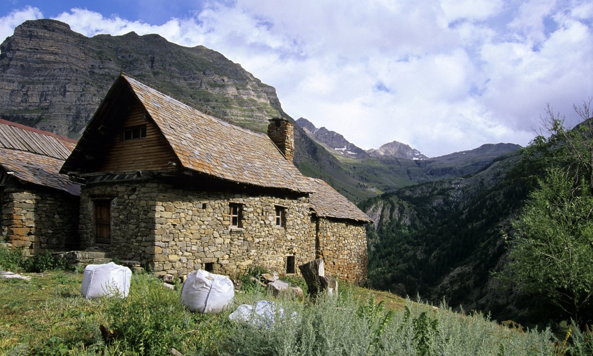 Wieś, w której odpoczniesz od cywilizacji. Leży w Europie