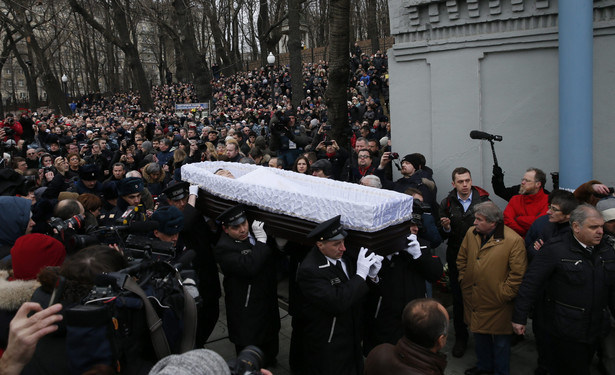 Moskwianie żegnają Borysa Niemcowa. "Bardzo wierzę w Donalda Tuska"