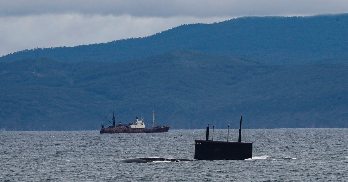 El accidente en el Océano Atlántico.  Submarino ruso avistado frente a la costa de Francia