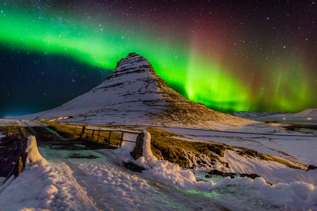 The northern lights makes Iceland dreamy [Thetimes]