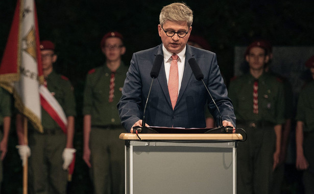 Soloch odpowiada Macierewiczowi: Prezydent nie blokuje awansów na pierwszy stopień oficerski