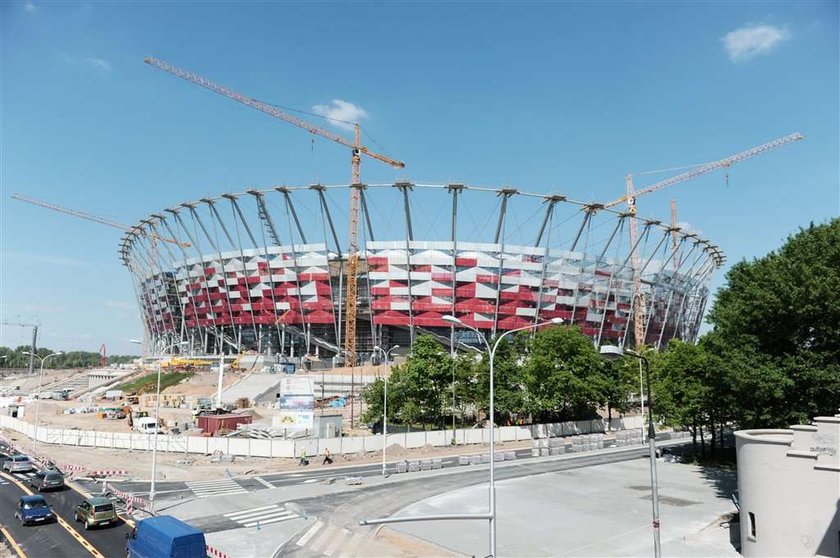 Loża prezydencka zalana! Na Stadionie Narodowym