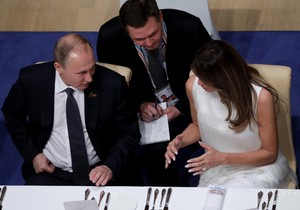 Vladimir Putin i Melanija Tramp 2017. u Hamburgu 