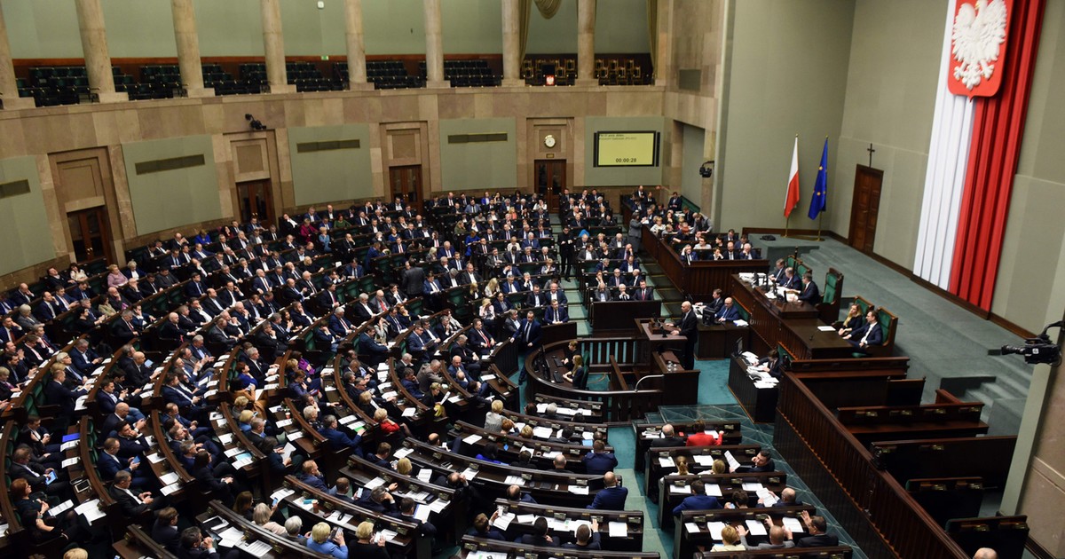 Sejm wybrał nowego marszałka. Na sali afera