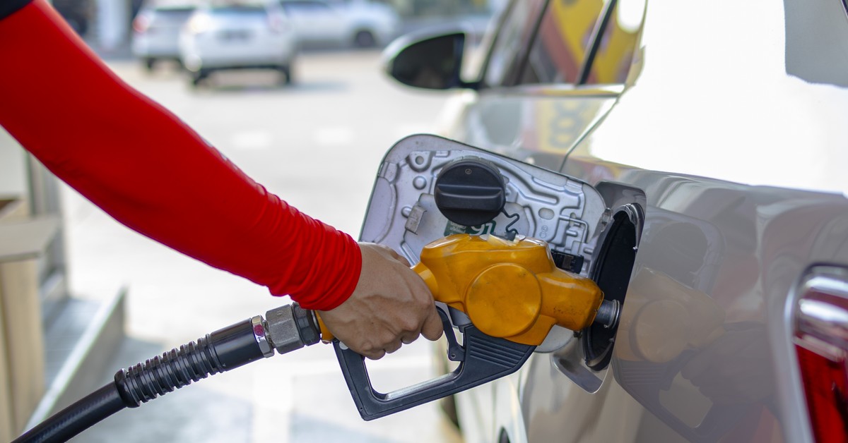 Sondaż: 69,4 proc. Polaków za ingerencją rządu w ceny paliw