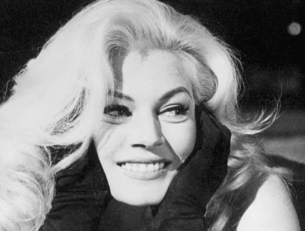 Anita Ekberg, seksbomba ze "Słodkiego życia", nie żyje