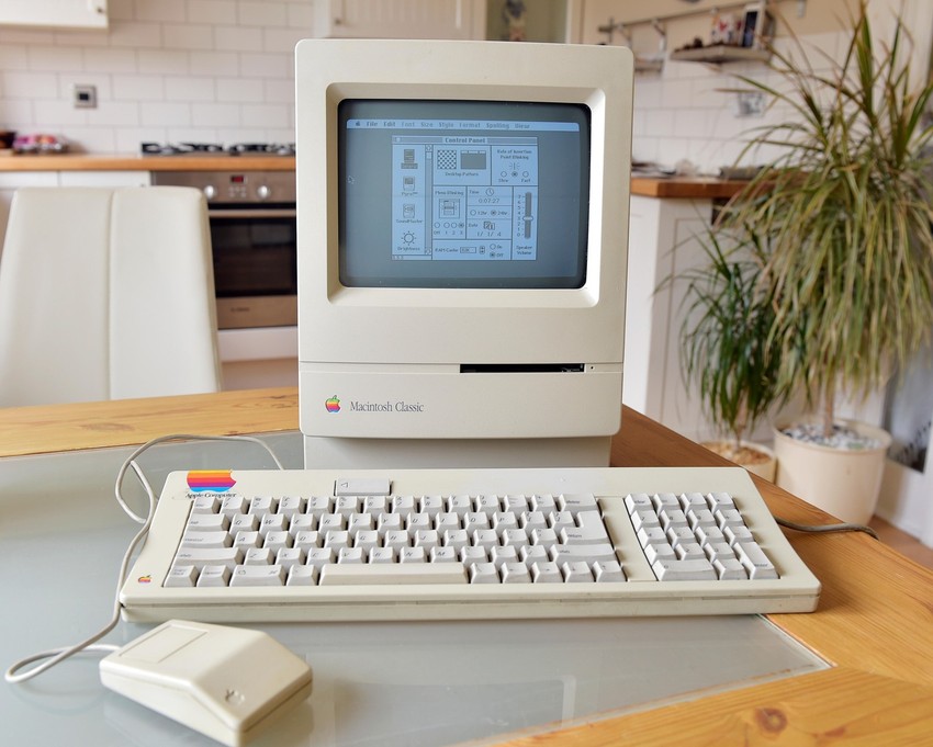 Apple Macintosh Classic Computer 