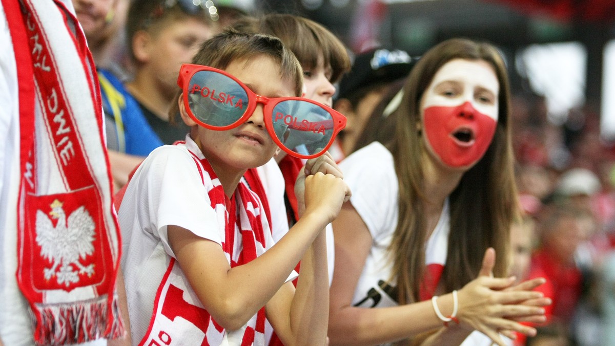 Jarosław Hampel wygrał żużlową Grand Prix Polski w Gorzowie Wielkopolskim, szóstą eliminację mistrzostw świata w jeździe na żużlu. W finałowym wyścigu wyprzedził Australijczyka Chrisa Holdera, Brytyjczyka Taia Woffindena i Amerykanina Grega Hancocka.