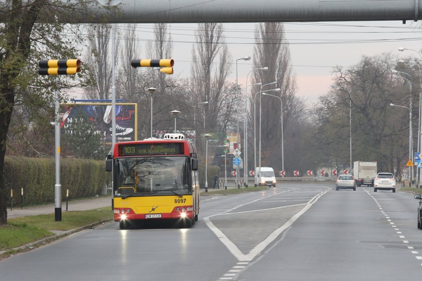 Autobus linii 103 wrocławskiego MPK