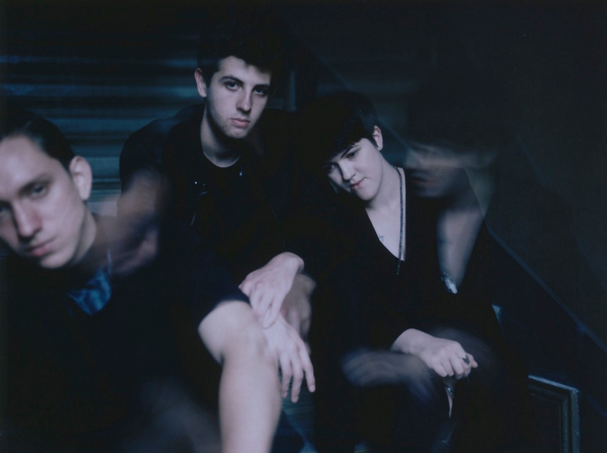 The xx spod powierzchni wody – nowy klip do "Chained"
