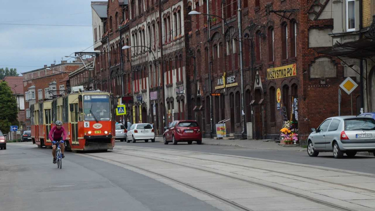 100 mln złotych będzie kosztować modernizacja kolejnych torowisk tramwajowych w Zabrzu. Wkrótce ruszy drugi etap inwestycji, która zmieni oblicze transportu publicznego w mieście. – Modernizacja, oprócz poprawy bezpieczeństwa i komfortu, ma również pomóc w ograniczaniu smogu i walce o czyste powietrze – zapewniają przedstawiciele magistratu.