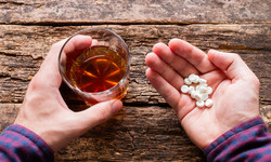 Osiem leków, których lepiej nie łączyć z alkoholem