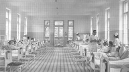 &quot;Numerek na życie&quot; dostało tylko sześć pielęgniarek z getta. Usłyszały jedno pytanie. Na zdj. Szpital na Czystem w Warszawie, 1939 r.