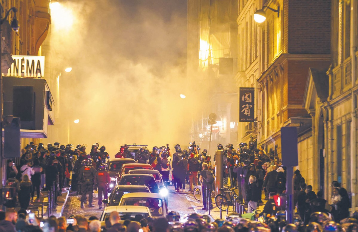 Liczba zatrzymanych uczestników burd jest już czterocyfrowa