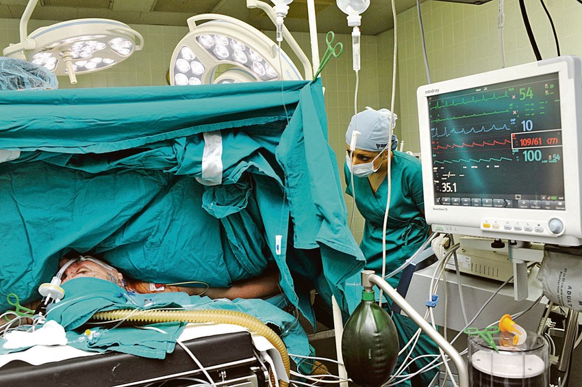 Najsloženiji deo je kada funkciju srca i pluća preuzme mašina, te kad se srce ponovo stavlja u funkciju jer može različito da reaguje