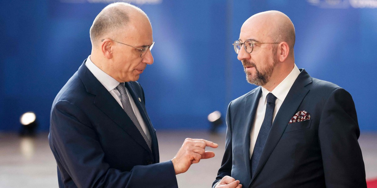 Od lewej: Enrico Letta i Charles Michel